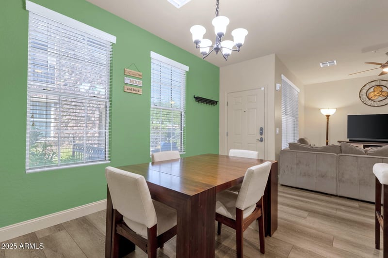 4772 Portola Valley Dr #101, Gilbert, AZ 85297