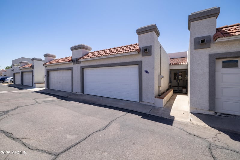4775 Mission Ln, Glendale, AZ 85302