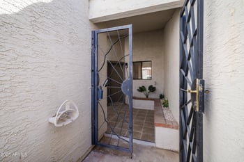 4775 Mission Ln, Glendale, AZ 85302