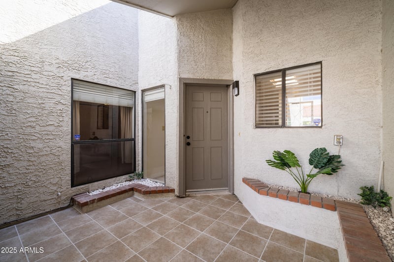 4775 Mission Ln, Glendale, AZ 85302