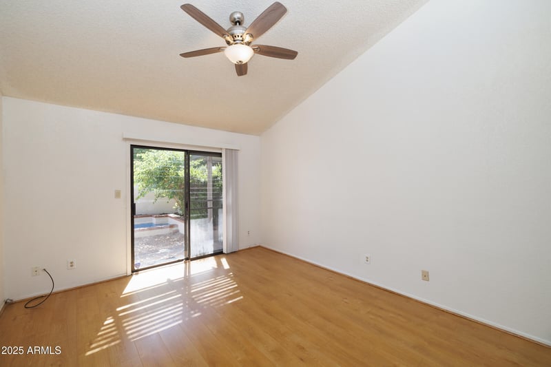 4775 Mission Ln, Glendale, AZ 85302