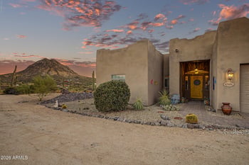 47806 27th Ave, New River, AZ 85087