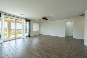 47833 43rd Ave, New River, AZ 85087
