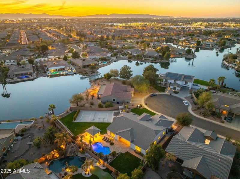 479 E Horseshoe Pl, Chandler, AZ 85249