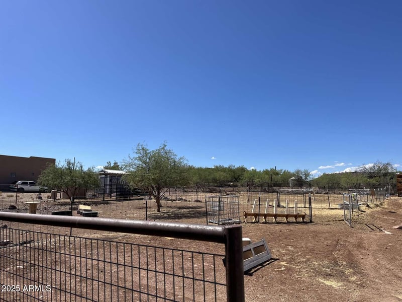 47918 15th Ave, New River, AZ 85087