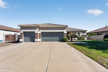 48 E Elgin St, Gilbert, AZ 85295