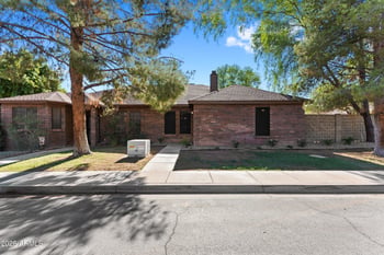 48 Colonial Dr, Gilbert, AZ 85234