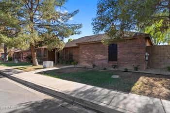 48 Colonial Dr, Gilbert, AZ 85234