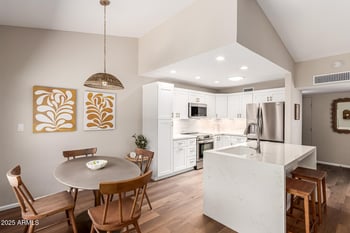 4800 68th St #104, Scottsdale, AZ 85251