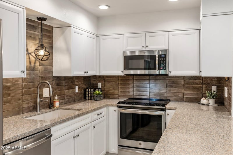 4800 68th St #109, Scottsdale, AZ 85251
