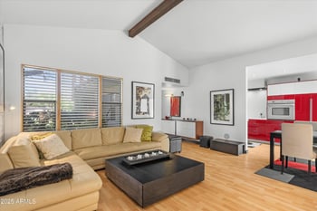 4800 68th St #114, Scottsdale, AZ 85251