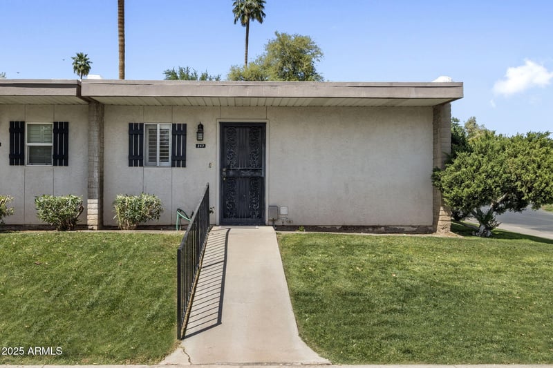 4800 68th St #247, Scottsdale, AZ 85251