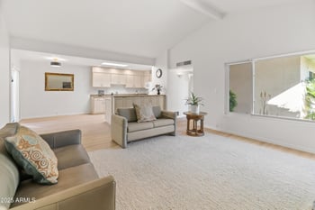 4800 68th St #276, Scottsdale, AZ 85251