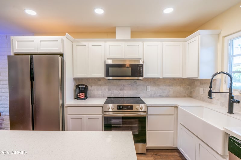 4800 68th St #313, Scottsdale, AZ 85251