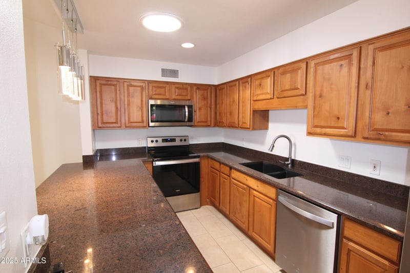 4800 68th St #344, Scottsdale, AZ 85251