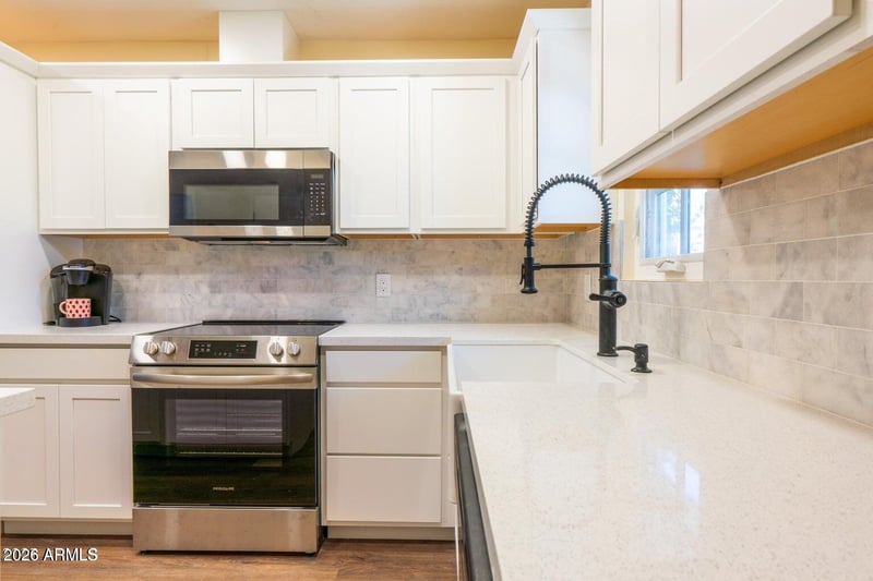 4800 68th St #313, Scottsdale, AZ 85251