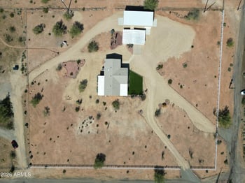 48006 41st Ave, New River, AZ 85087