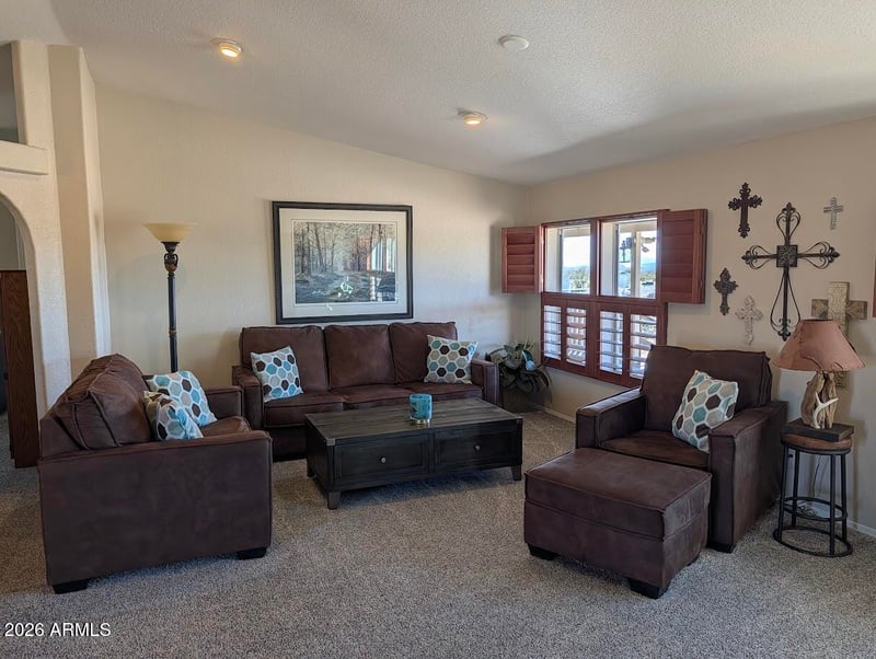48006 41st Ave, New River, AZ 85087