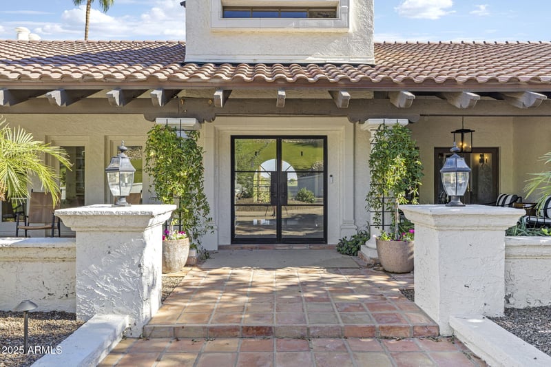 4801 Moonlight Way, Paradise Valley, AZ 85253