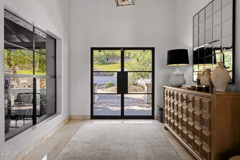 4801 Moonlight Way, Paradise Valley, AZ 85253