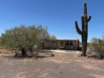 48010 17th Ave, New River, AZ 85087