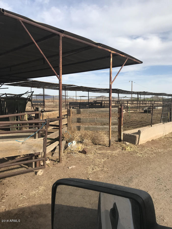48010 N 491st Ave, Aguila, AZ 85320