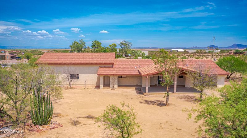 48014 N 510th Ave, Aguila, AZ 85320