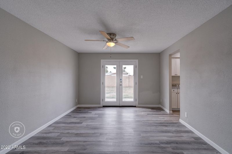 4802 N 71st Ave, Phoenix, AZ 85033