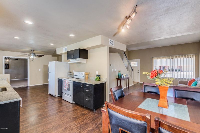 4802 N 79th Ave, Phoenix, AZ 85033