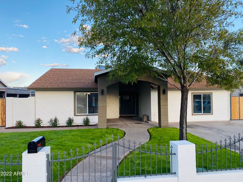 4803 N 76th Dr, Phoenix, AZ 85033