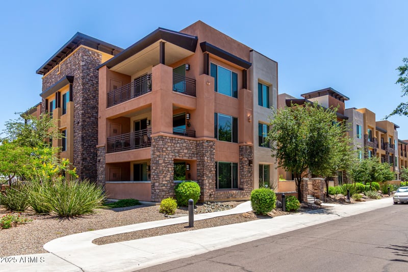 4803 Woodmere Fairway -- #1002, Scottsdale, AZ 85251