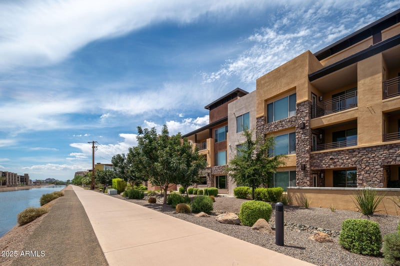4803 Woodmere Fairway -- #1008, Scottsdale, AZ 85251