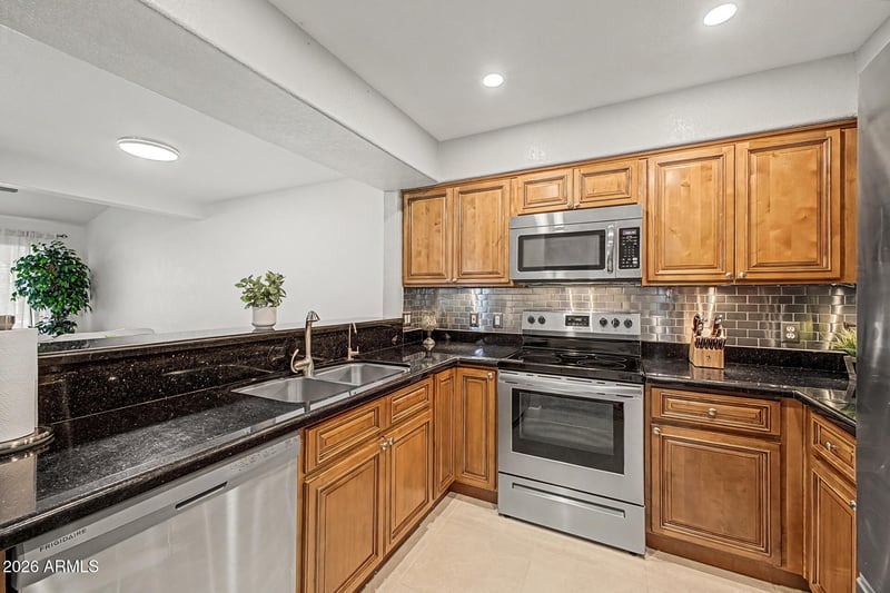 4805 E Kachina Trl #15, Phoenix, AZ 85044
