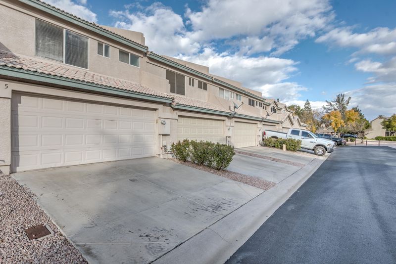 4805 E Kachina Trl #5, Phoenix, AZ 85044