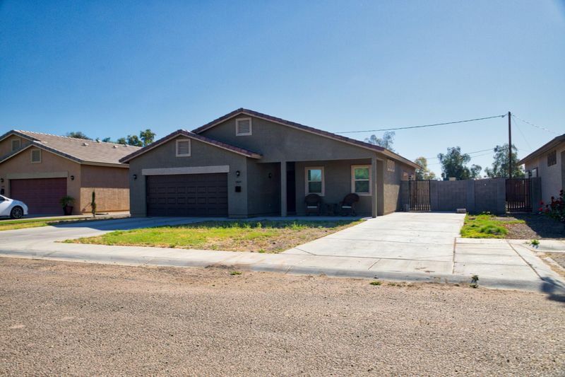 4805 N 41st Dr, Phoenix, AZ 85019