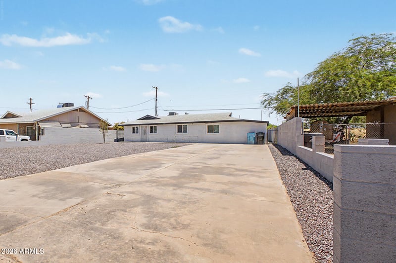 4805 S 35th Dr, Phoenix, AZ 85041