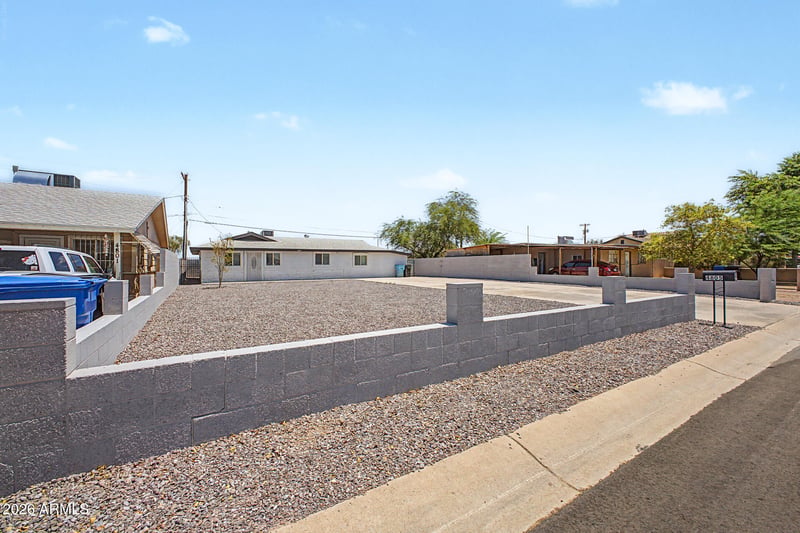 4805 S 35th Dr, Phoenix, AZ 85041