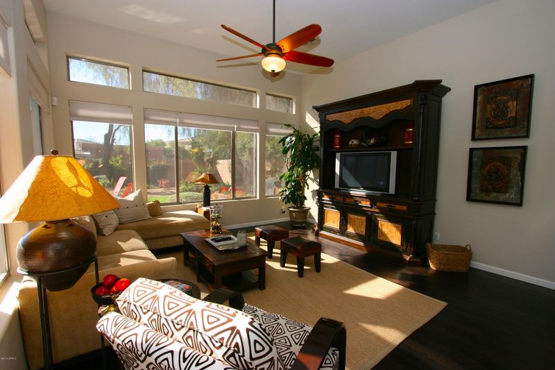 4807 E Patrick Ln, Phoenix, AZ 85054