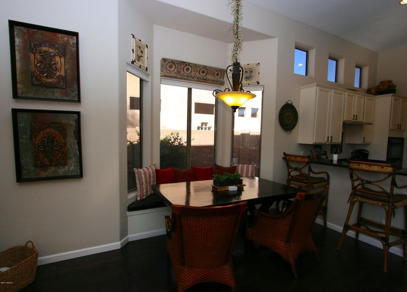 4807 E Patrick Ln, Phoenix, AZ 85054