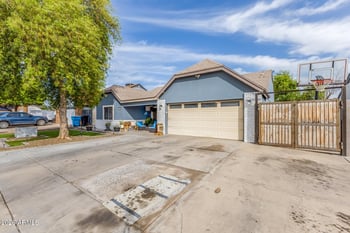 4807 Julie Dr, Glendale, AZ 85308