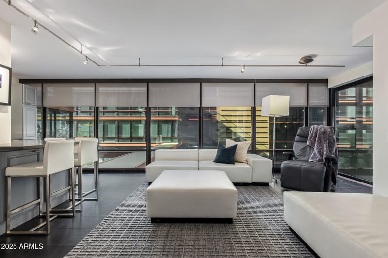 4808 24th St #405, Phoenix, AZ 85016