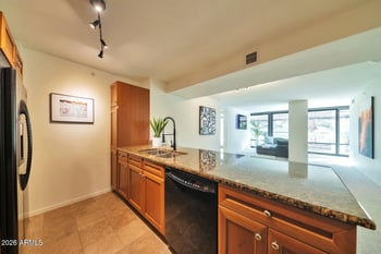 4808 24th St #427, Phoenix, AZ 85016