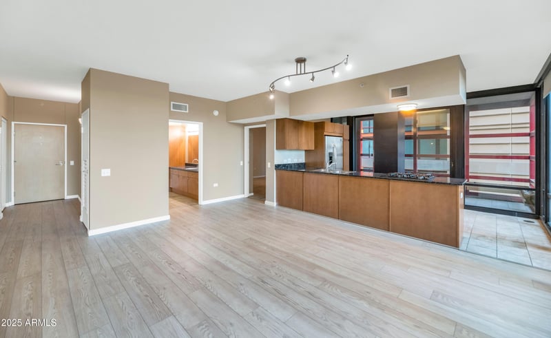 4808 24th St #522, Phoenix, AZ 85016