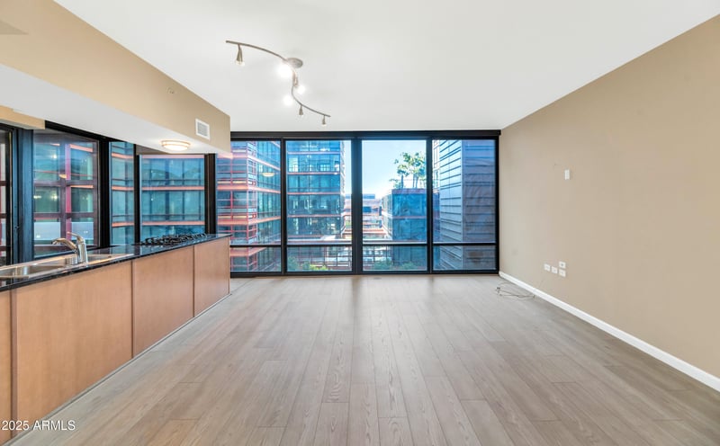 4808 24th St #522, Phoenix, AZ 85016