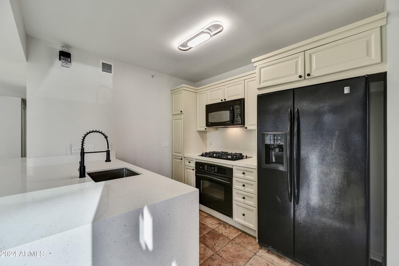 4808 24th St #531, Phoenix, AZ 85016
