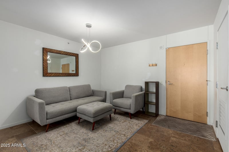 4808 24th St #703, Phoenix, AZ 85016