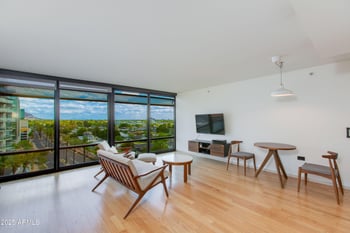 4808 24th St #806, Phoenix, AZ 85016