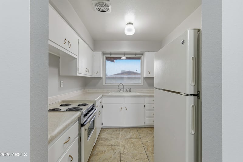 4808 71st Ln, Phoenix, AZ 85033