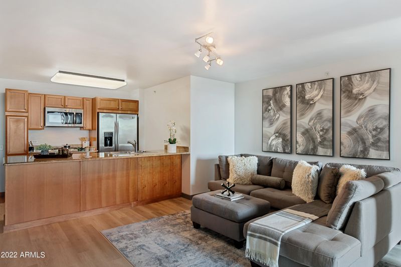 4808 N 24th St #823, Phoenix, AZ 85016