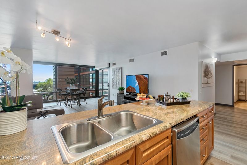 4808 N 24th St #823, Phoenix, AZ 85016